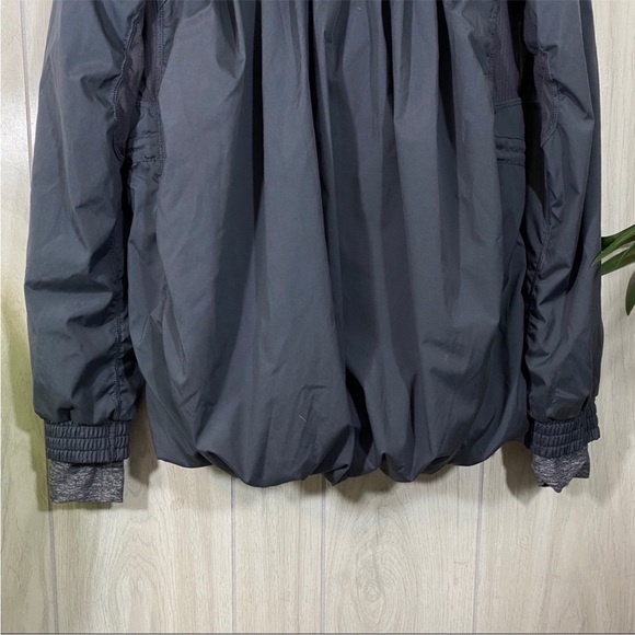 Lululemon Resolution Jacket size 6 - Picture 6 of 12